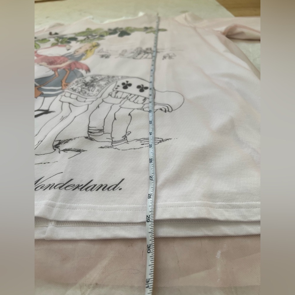 Scrambled Ego Women T-shirt Top Pink Mesh Alice in Wonderland Graphic Print Sz M - Picture 7 of 10